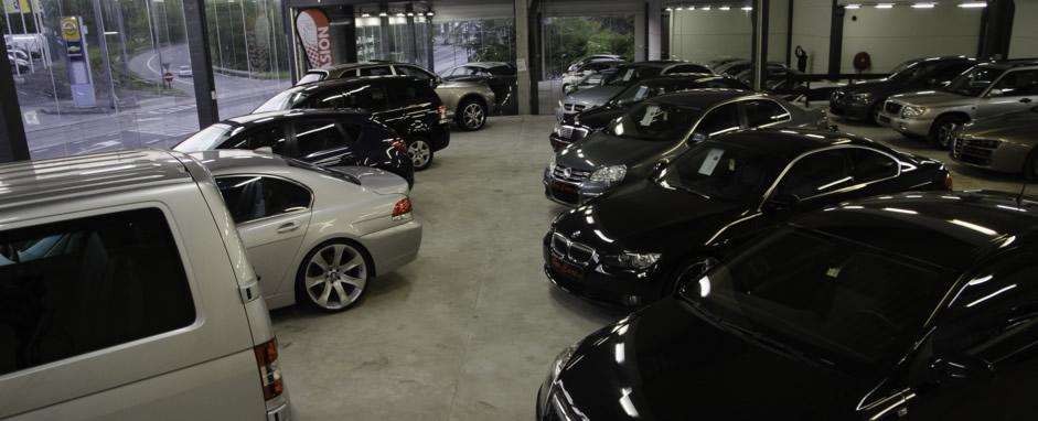 Espace showroom ONE CARS à Marcinelle